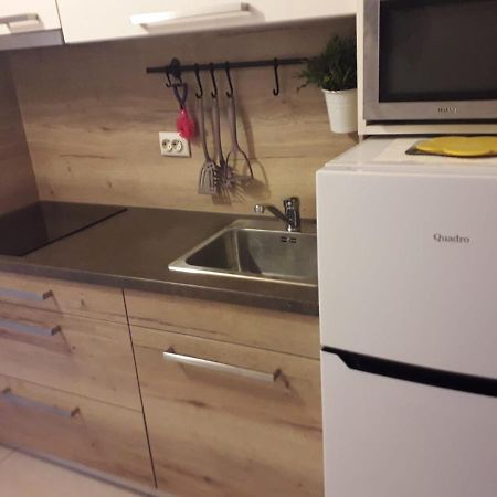 Apartments Carev 1293 Езера Экстерьер фото